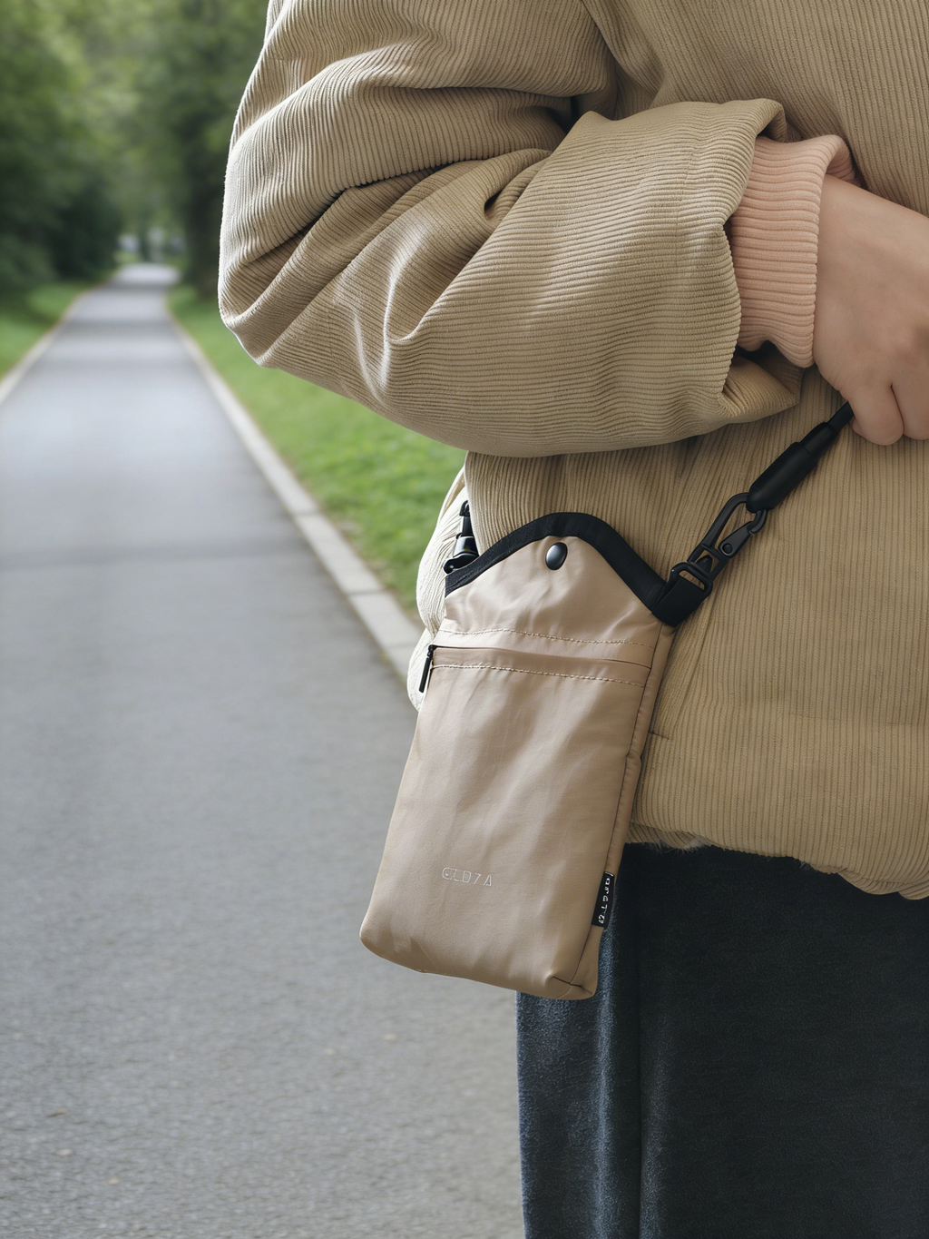 Go Charge Sling Bag 125x200mm