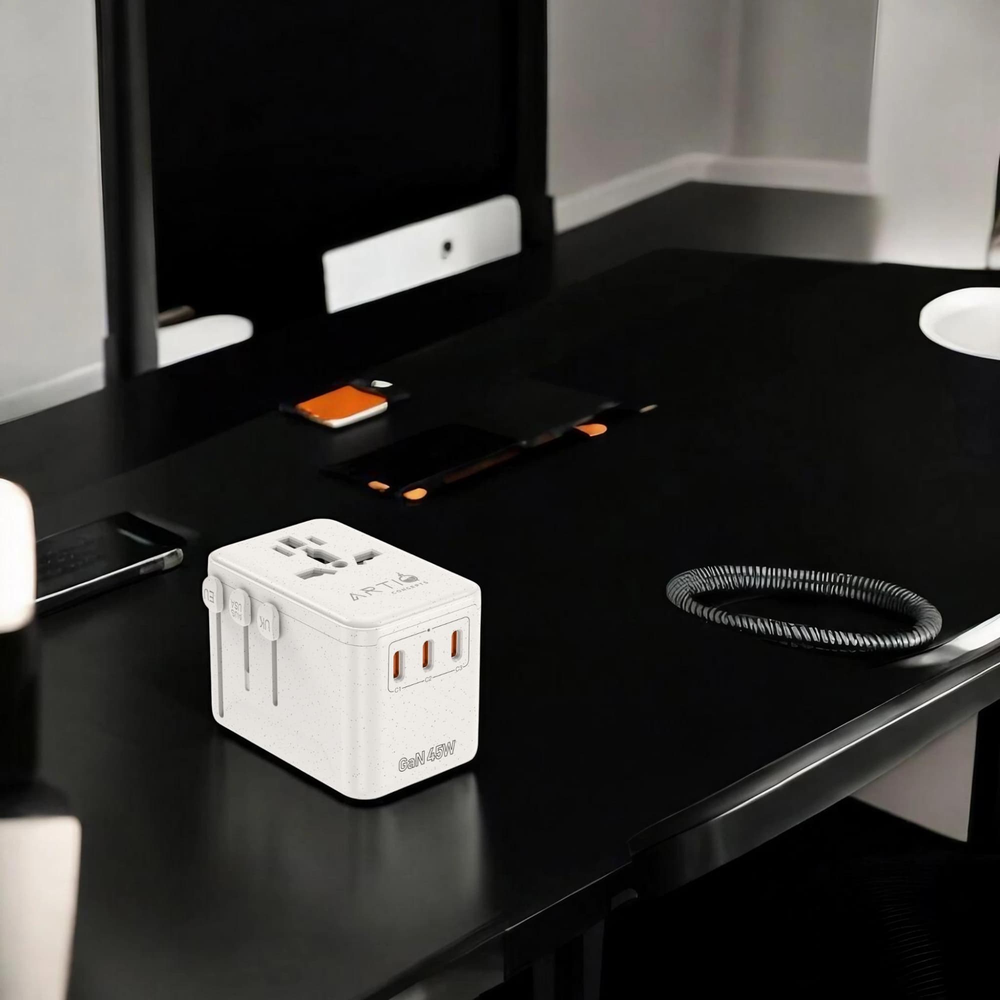 GlobeKey Universal Power Outlet Adapter